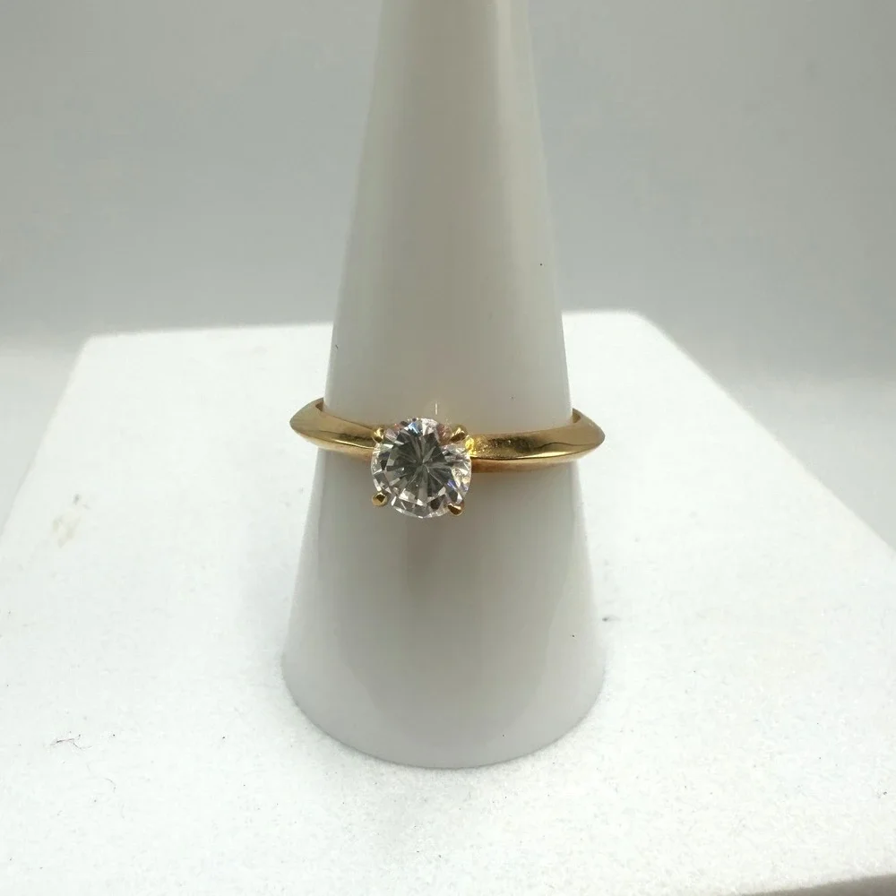 Gold Tone Round Cut Solitaire Ring Size 8.5 Clear Stone Minimalist Classic